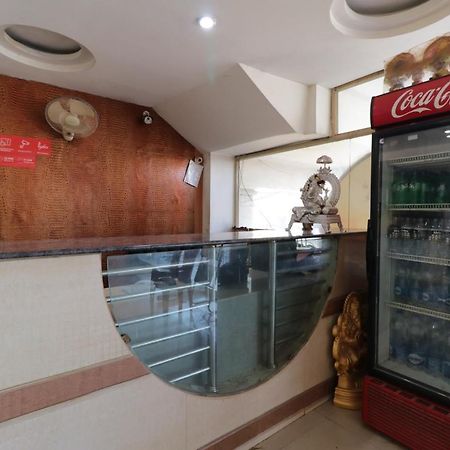 נלורה Oyo 29259 Hotel Rama Royal מראה חיצוני תמונה