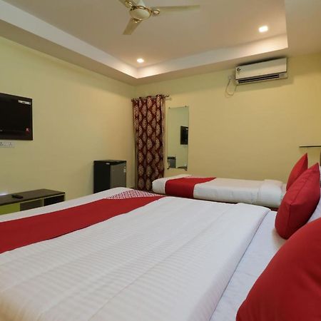 נלורה Oyo 29259 Hotel Rama Royal מראה חיצוני תמונה