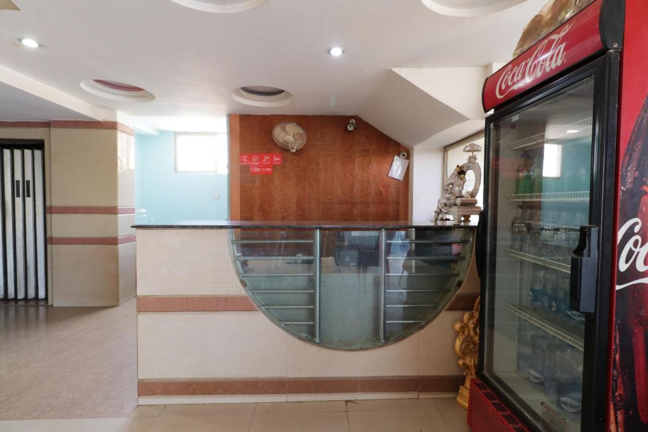נלורה Oyo 29259 Hotel Rama Royal מראה חיצוני תמונה