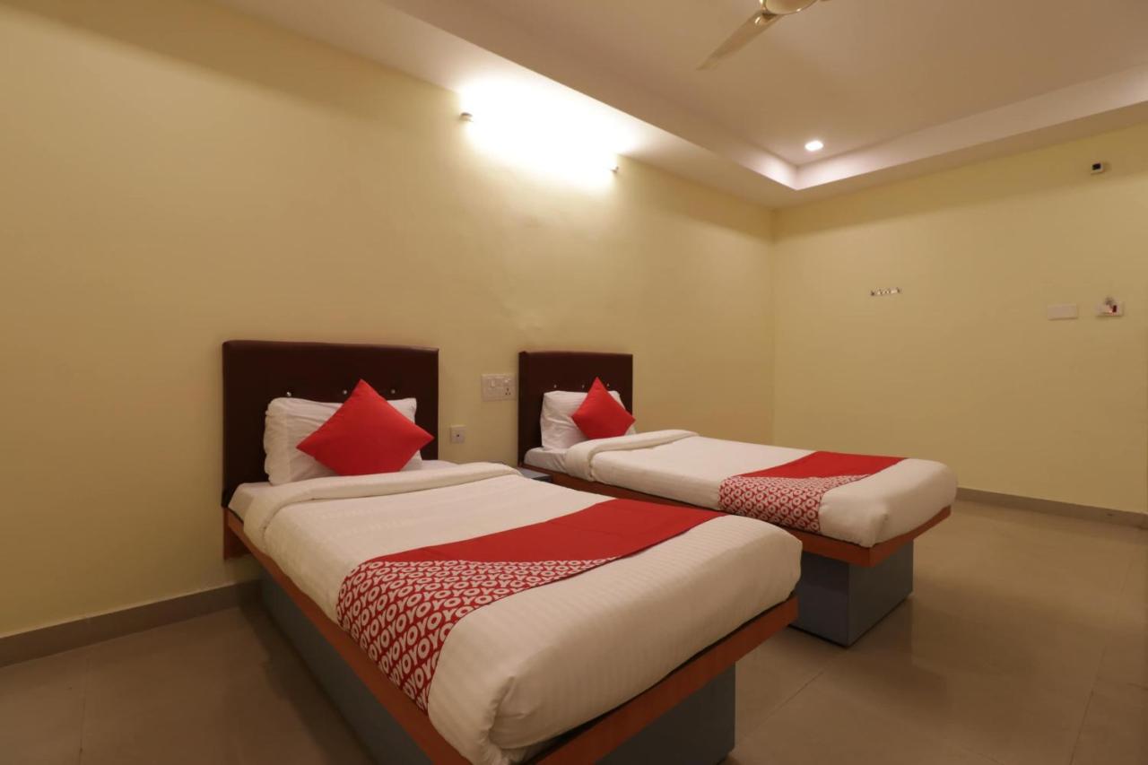 נלורה Oyo 29259 Hotel Rama Royal מראה חיצוני תמונה