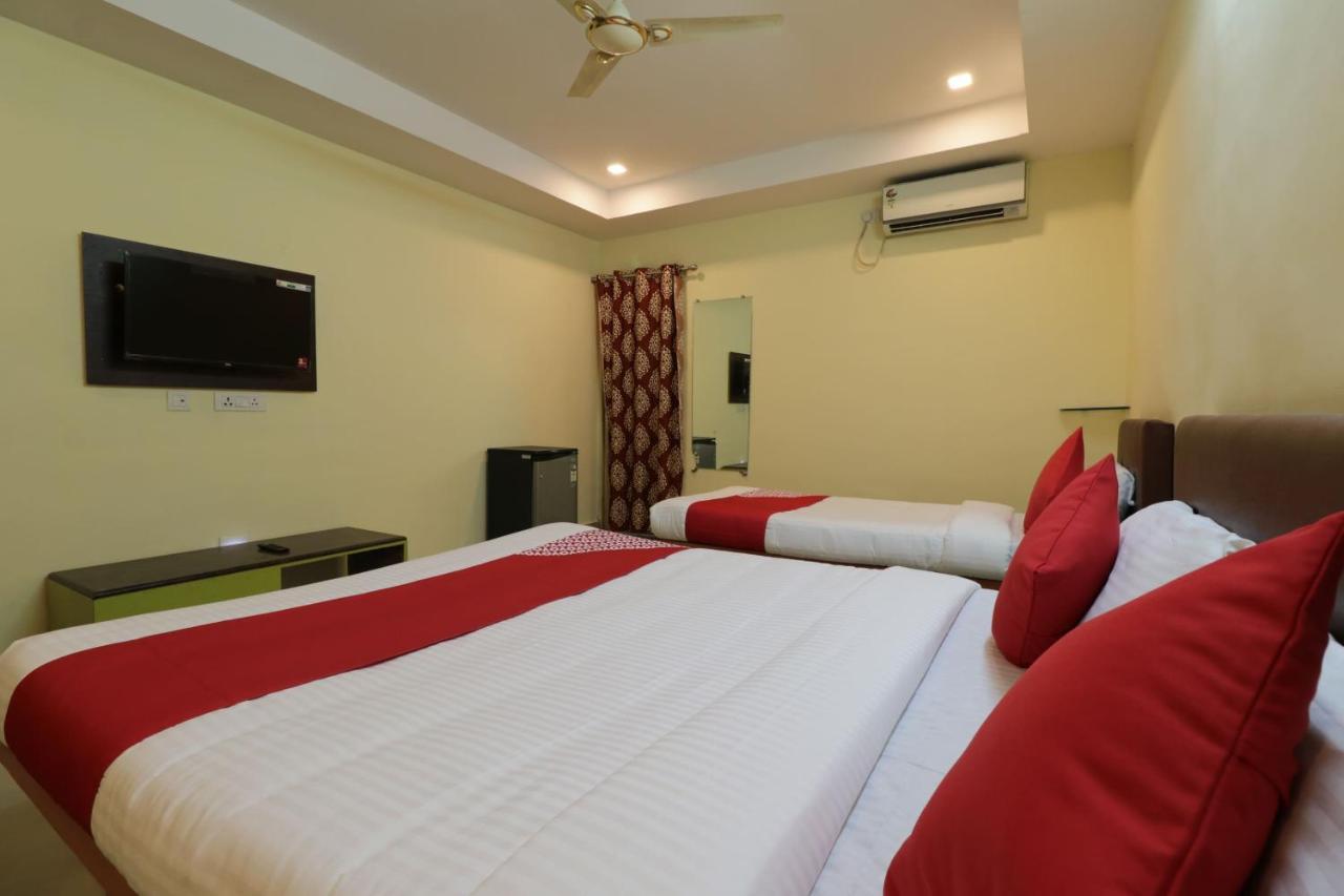 נלורה Oyo 29259 Hotel Rama Royal מראה חיצוני תמונה